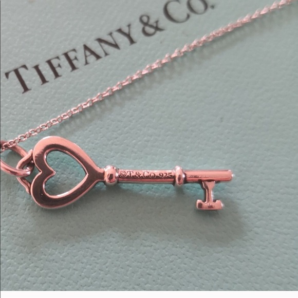 Return to Tiffany Heart Key chain necklace - Picture 3 of 7